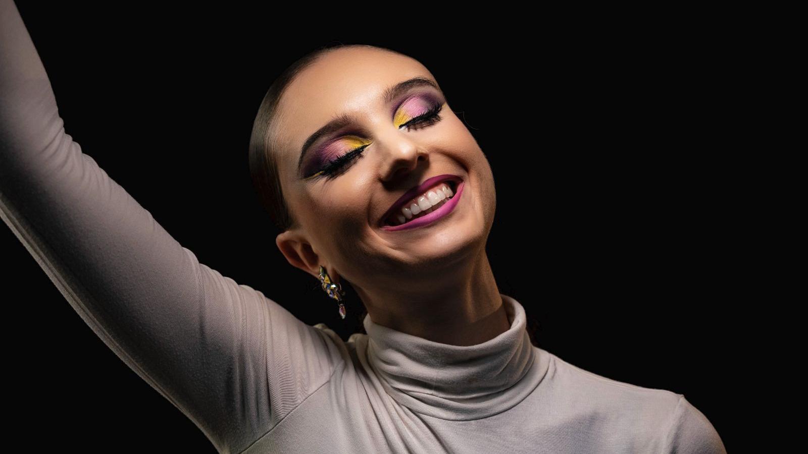 DELUXE-FX_AquaCream-Make-Up_Beauty (13)